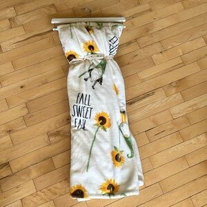 🌻Rae Dunn FALL SWEET FALL Decorative Throw